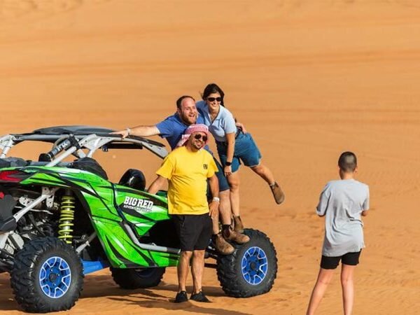 4-seater-Dune-Buggy-Safari-Dubai-675x450