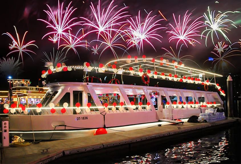 business class yacht - new year deals - dhow cruise dubai tours